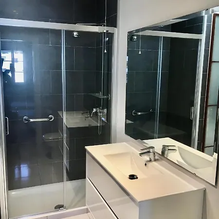 Oasis San Antonio شقة