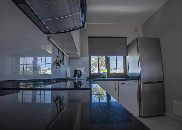 Oasis San Antonio * פוארטו דל כרמן