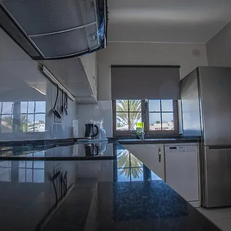 Oasis San Antonio * بويرتو ذيل كارمين